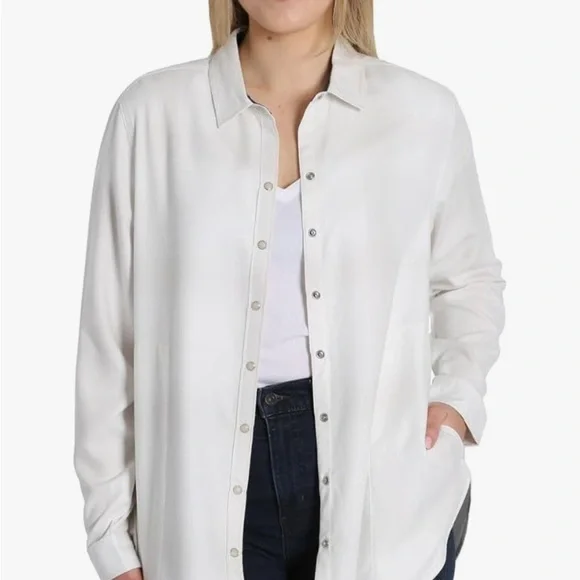 Jack’s Girlfriend New York Women's White Button-Up Blouse - Picture 4 of 4